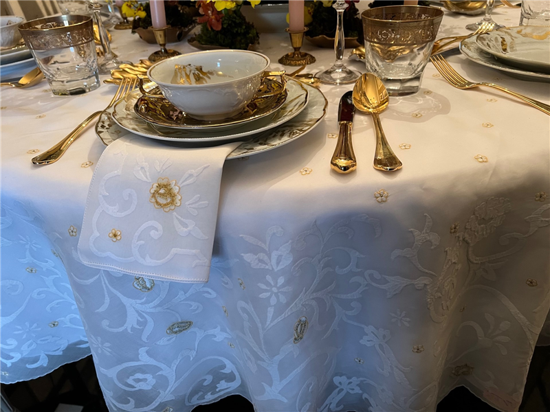 Toalha de Mesa Organza Redonda-TO138-161-Diam 224cm-6 Lugares